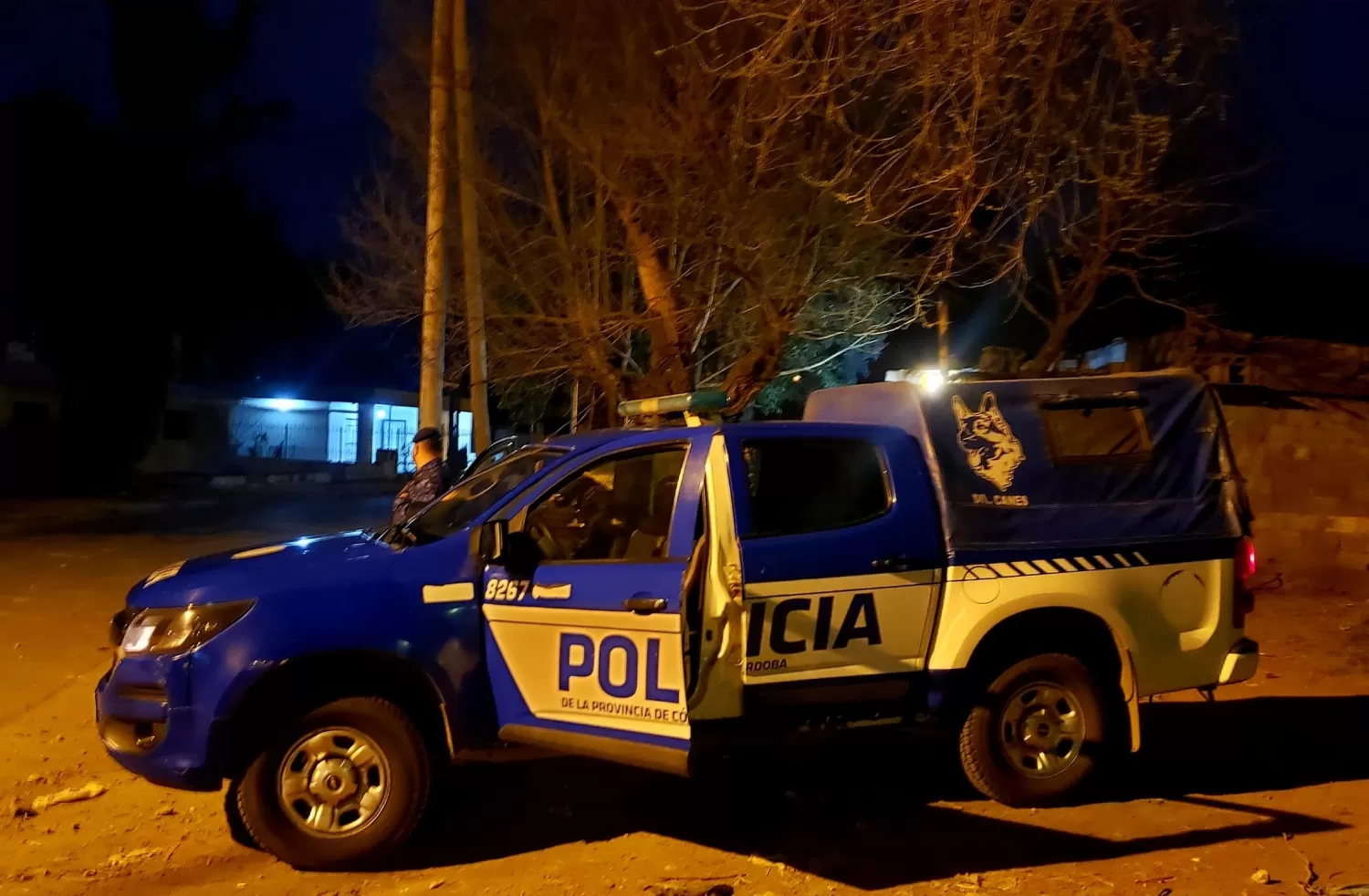 Córdoba: un policía mató a su novia y se quitó en la vida junto a la tumba de su padre