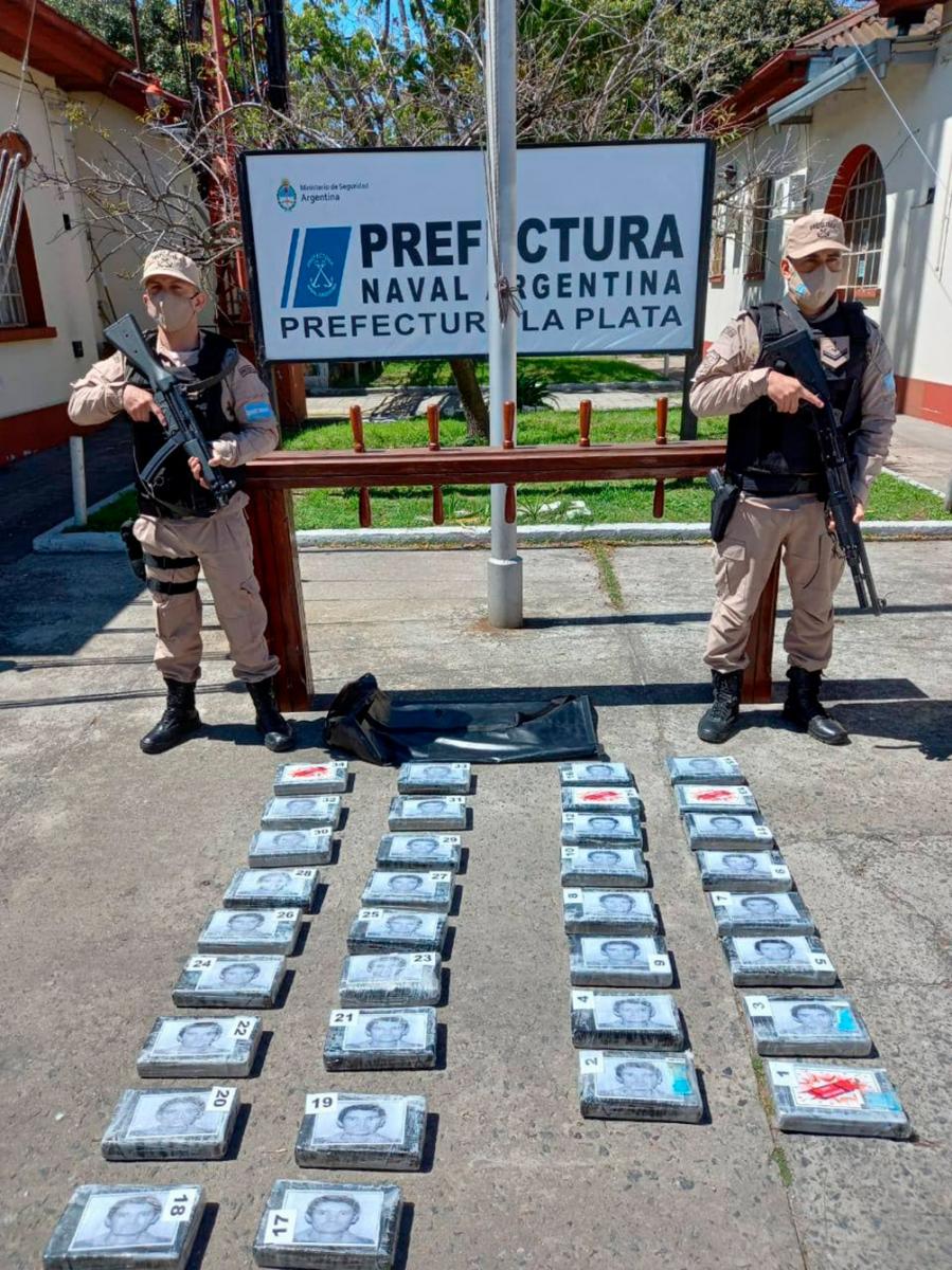 34 panes de cocaína con la cara del narco mexicano Félix Gallardo. Foto Prefectura Naval