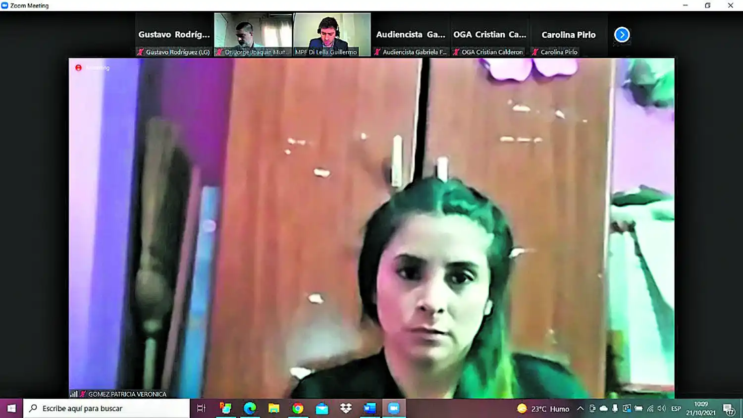 Por una camioneta, la novia de Rejas consiguió el pasaje a la libertad