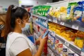 Congelan precios en alimentos, con advertencias