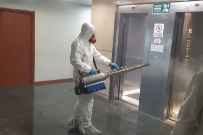 Una segunda PCR confirmó que Bussi no tiene covid, y recibió críticas