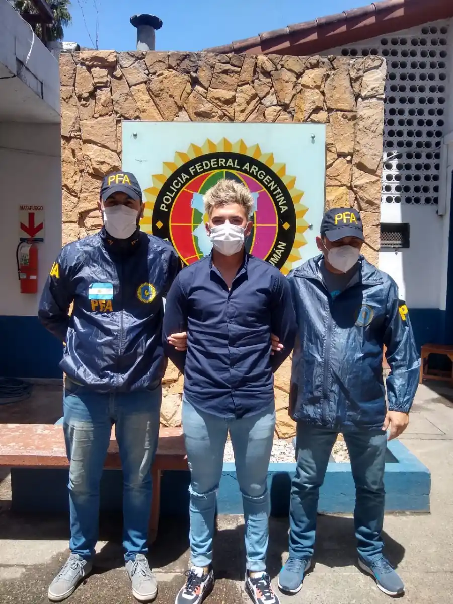 INTEGRANTE. Última detención.