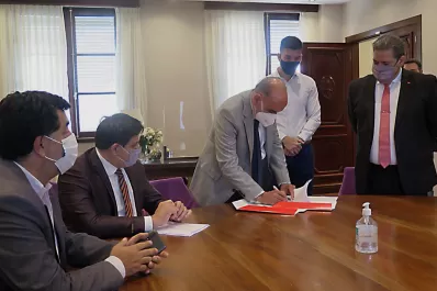 Impulsan en Tucumán la fabricación de las pulseras electrónicas