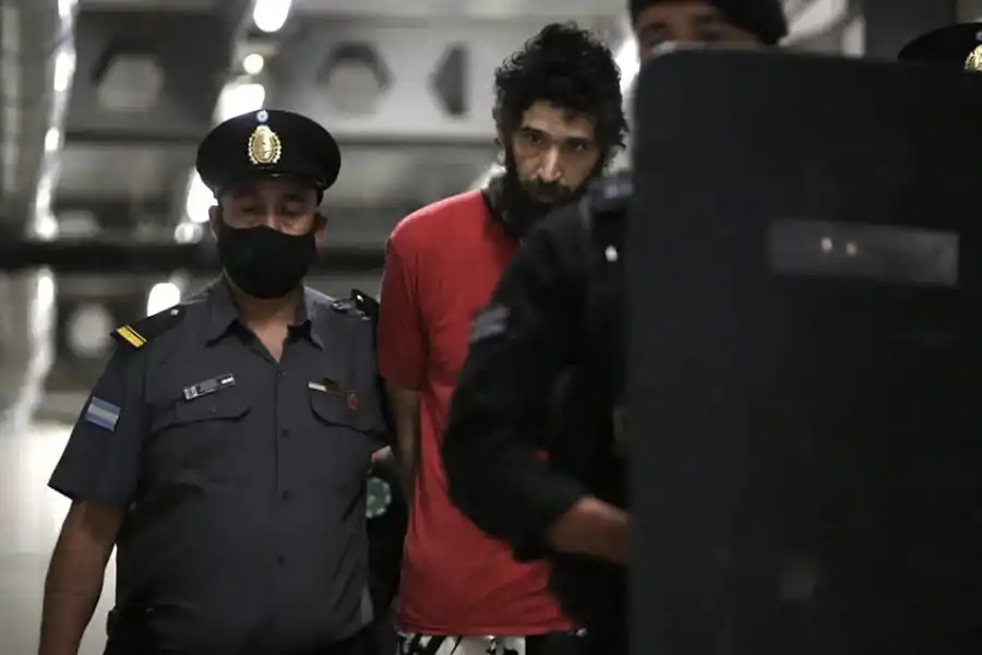 En Mendoza suspendieron el juicio al hombre que dice ser un gato porque no paraba de maullar