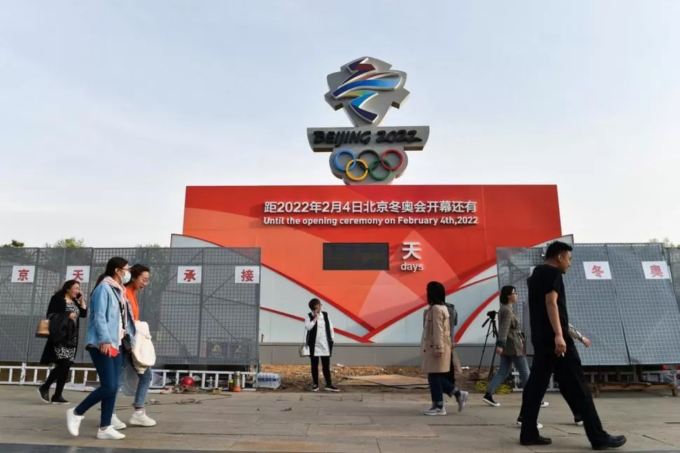 ESPERANZA. En Pekín preparan los Juegos Olímpicos de Invierno 2022, en medio de la suba de casos de covid.  