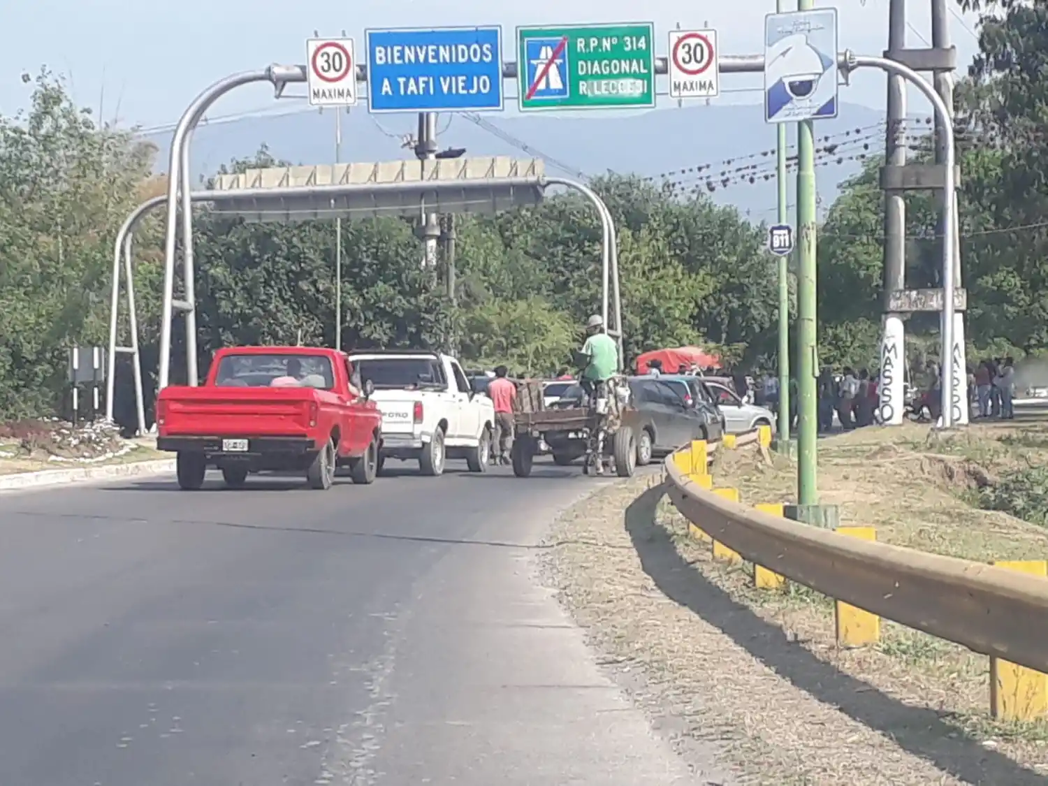 Por una protesta de los cosecheros del limón se cortó el acceso a Tafí Viejo