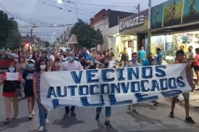 Luleños protestan porque hace ocho días que no tienen agua