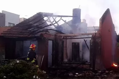 Una mujer perdió la vida al incendiarse su casa en Mar del Plata