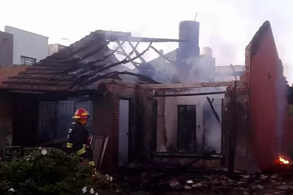 Una mujer perdió la vida al incendiarse su casa en Mar del Plata