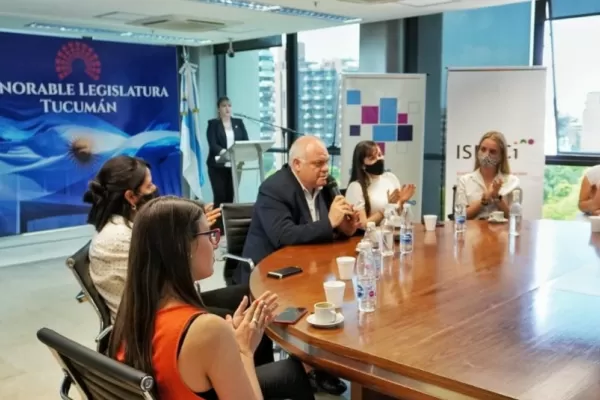 Masso: la educación tiene que ser prioridad para el Estado