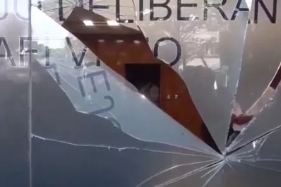 En Tafí Viejo atacaron el Concejo Deliberante tras la interna por la mesa de autoridades