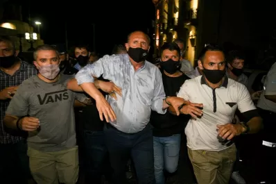 Increparon al gobernador de Santa Fe en una marcha por la inseguridad: “Que se vaya”