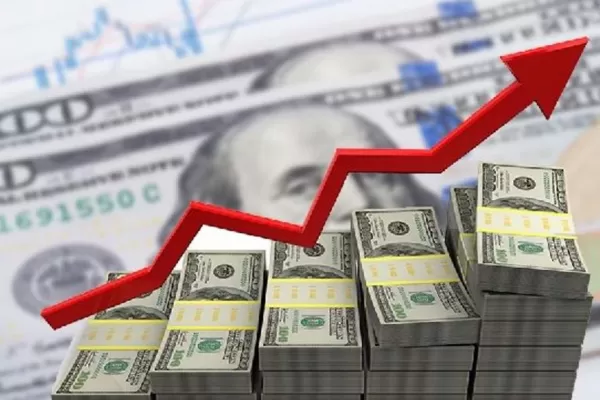 El dólar blue subió 14 unidades en las últimas 48 horas y se acerca a su máximo histórico
