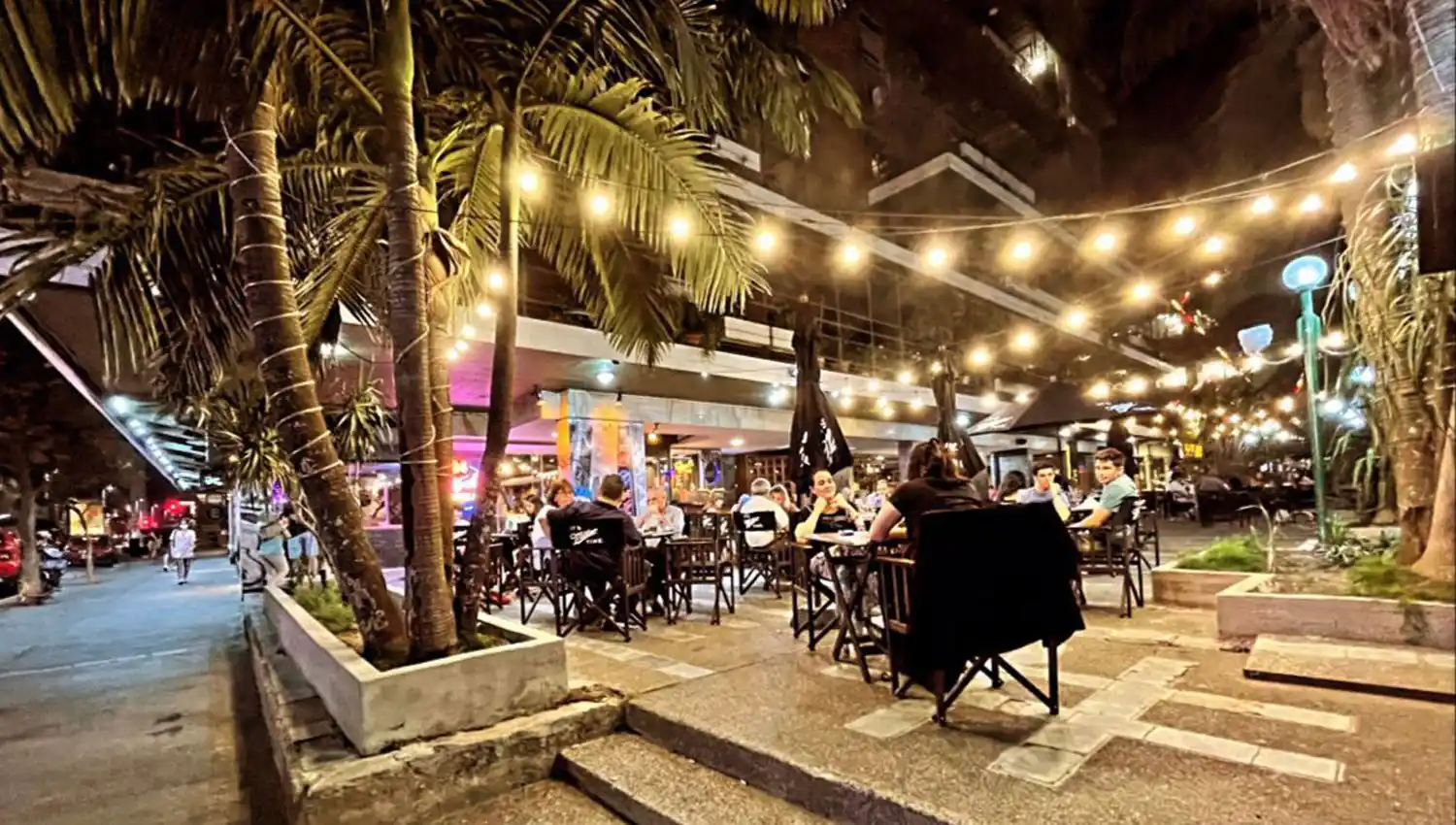 24th Street Grand Opening Party”: Un rincón con lo mejor del estilo y comida Norteamericana en Tucumán