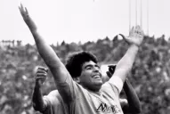 Primer cumpleaños sin el 10: Maradona todo lo puede