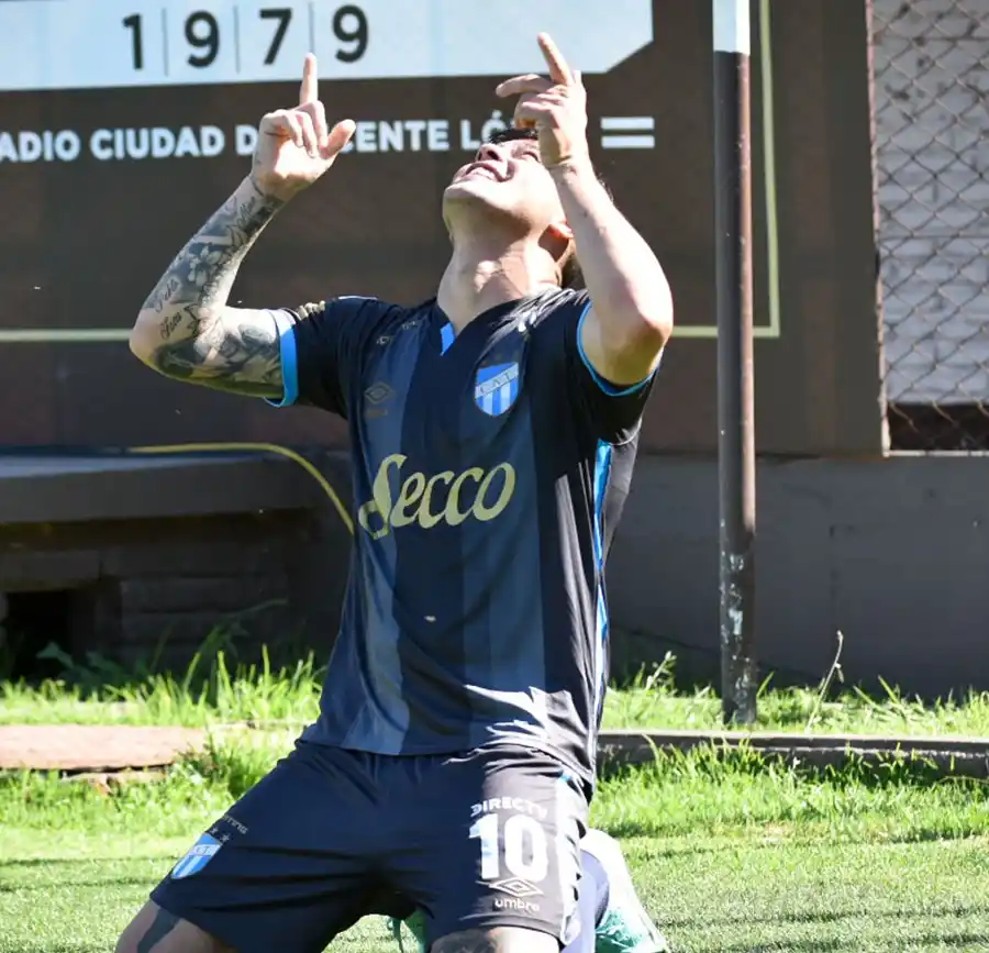 Heredia festeja su gol ante Platense. Foto @ATOficial