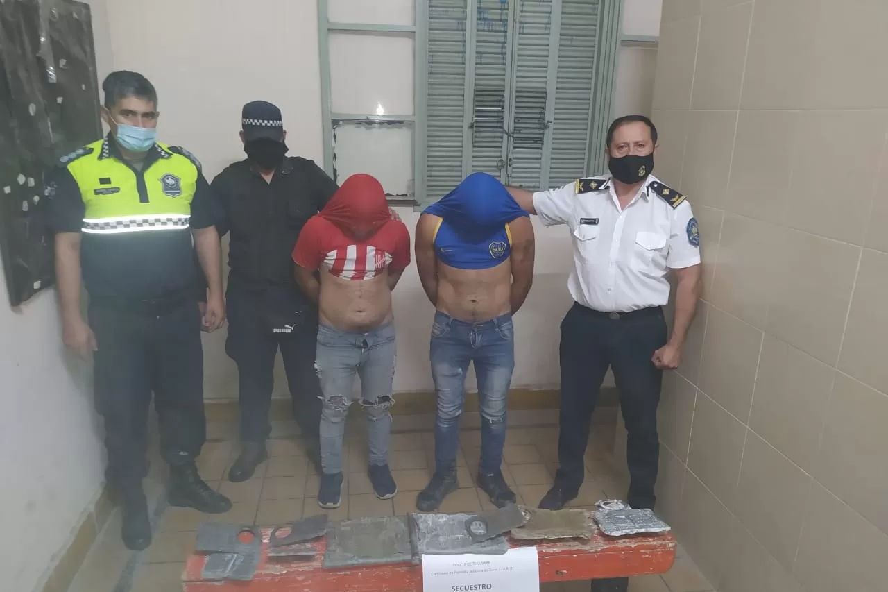 Los jóvenes detenido. Foto Policía de Tucumán