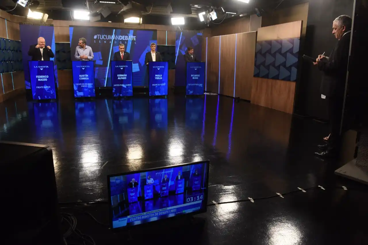 LOS CINCO CANDIDATOS. Acalorado intercambio en #TucumánDebate, el ciclo de LG Play. Foto: Juan Pablo Sánchez Noli / LA GACETA