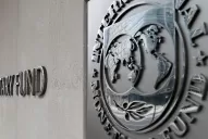 Desde el FMI deslizaron que a fin de año podrían discutir las sobretasas de la deuda Argentina