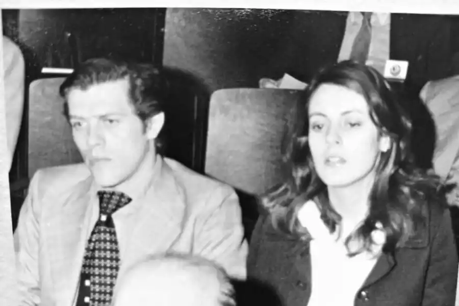 PAREJA II. Roberto Lázzari y su esposa Alicia Travascio Martínez en el congreso de medicina.