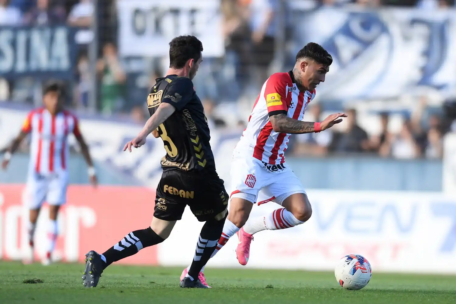 SAN MARTÍN BUSCA LOS TRES PUNTOS ANTE QUILMES. Foto de Ignacio Izaguirre / Especial para LA GACETA