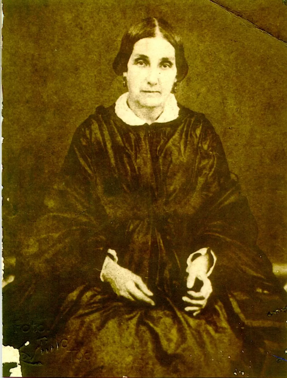 ABNEGACIÓN. Lucía Aráoz de López se dedicó a sus hijos tras enviudar. 