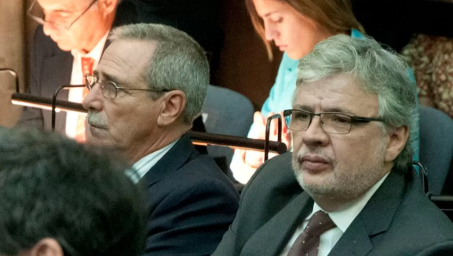 TRAGEDIA DE ONCE. Ricardo Jaime y Juan Pablo Schiavi durante una de las audiencias del juicio por la muerte de 51 personas.