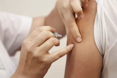 Desde hoy, 9.000 tucumanos deben ir a los nodos para aplicarse la segunda dosis de Moderna