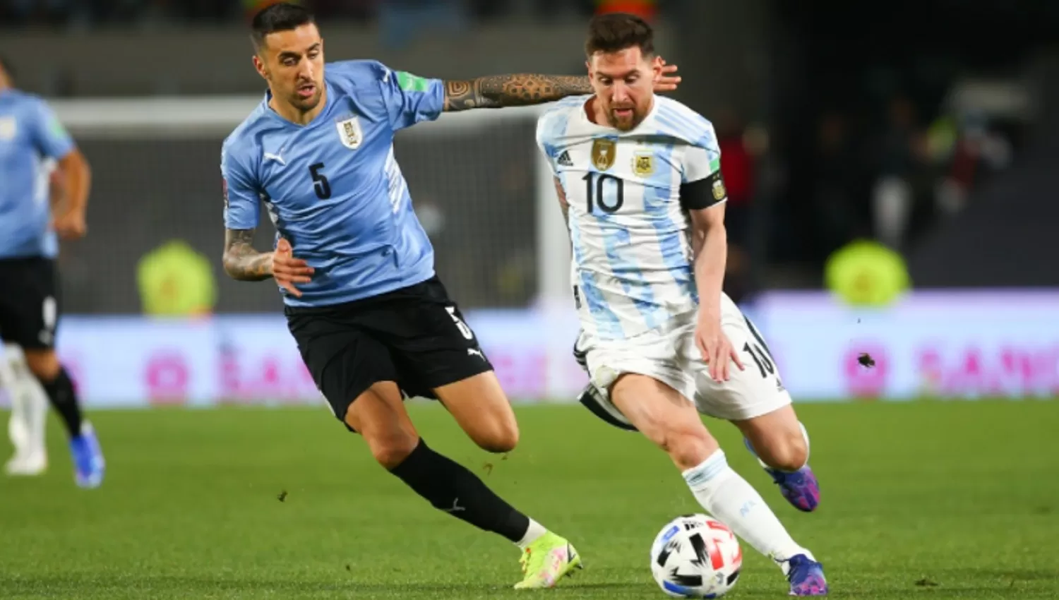 DE ENTRADA. El capitán Lionel Messi volvería a conducir esta noche al equipo argentino ante Uruguay.