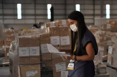 Elecciones 2021: comenzó el traslado de las urnas a las distintas escuelas de Tucumán