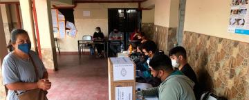 En Tafí Viejo, el movimiento electoral comenzó a despabilarse después de las 10