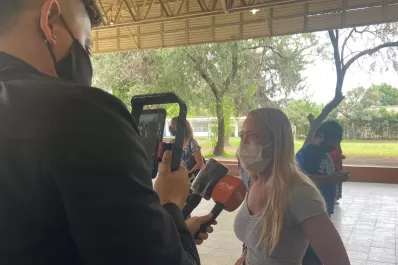 Josefina Bussi votó y llamó a los jóvenes a acudir a las urnas