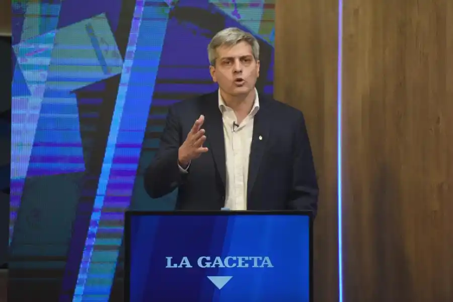 Los barbijos ocultaron la preocupación peronista