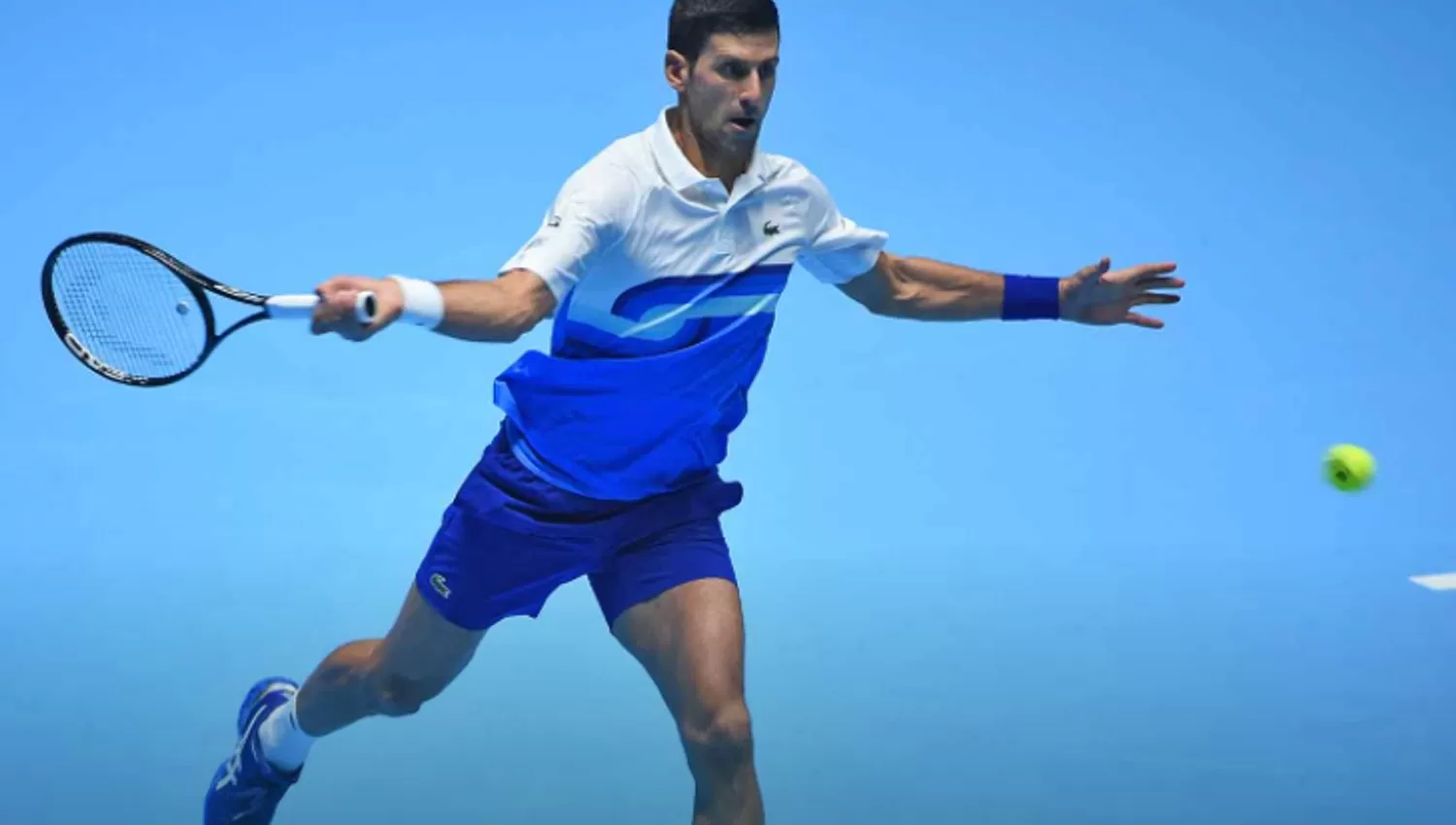 POR TODO. Djokovic irá el sábado en busca de un lugar en la final del ATP Finals.