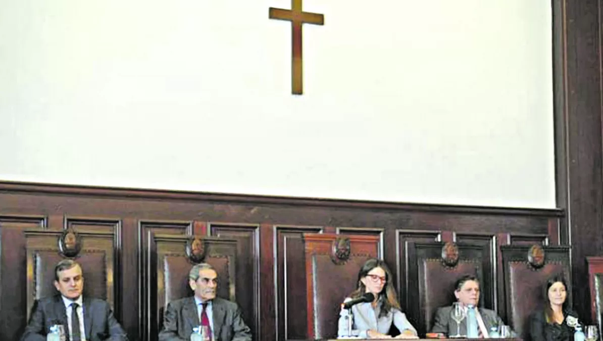 CÓNCLAVE SUPREMO. Leiva, Estofán, Sbdar, Posse y Rodríguez Campos fueron convocados para elegir la nueva mesa el miércoles, a partir de las 9. 