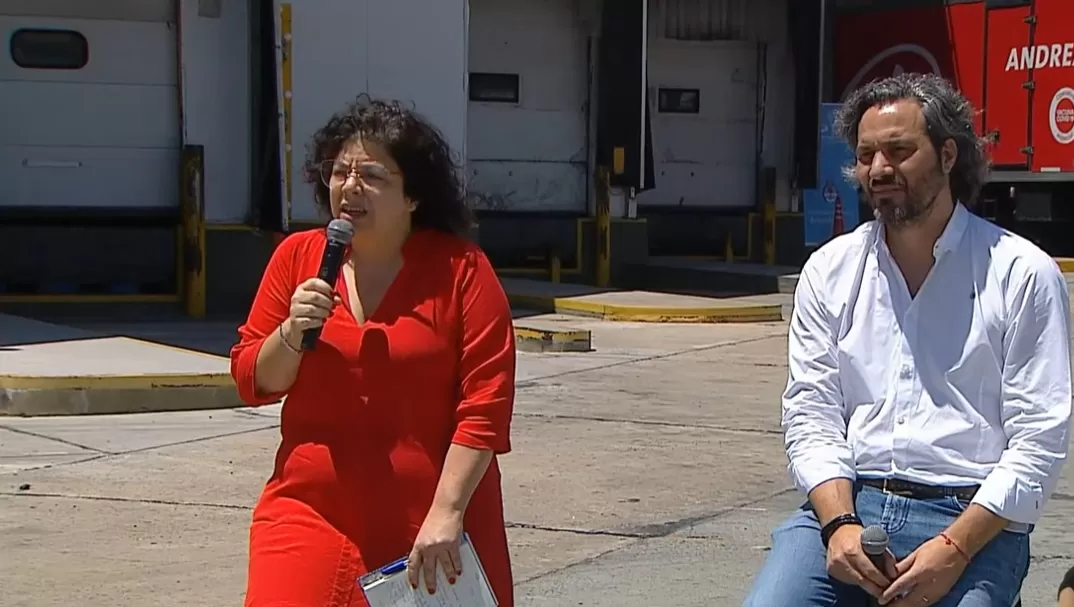 EN EZEIZA. Vizzotti y Cafiero dieron una conferencia de prensa para explicar los detalles de la donación de vacunas.