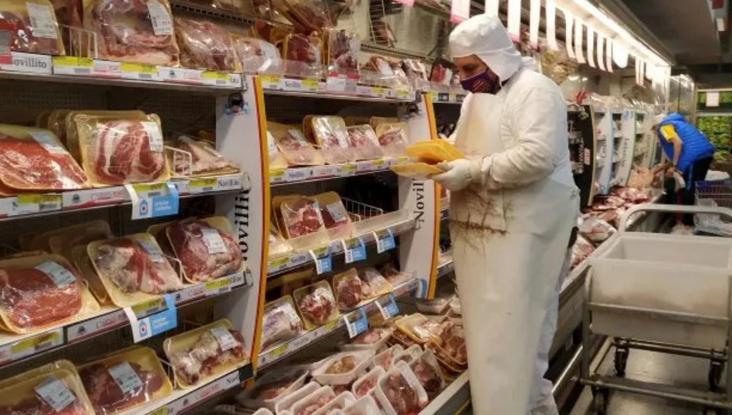 EN LA GÓNDOLA. Desde la asociación de frigoríficos sostuvieron que esta semana la carne debería bajar un 5%.