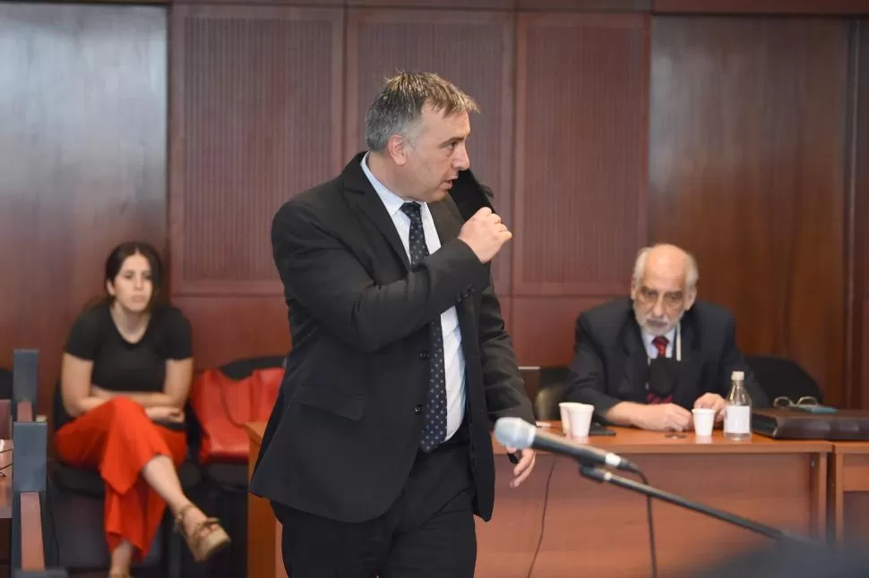 EX AYUDANTE FISCAL DE ALBACA. Luis Ariel Faria Coloiacovo en el juicio del ex fiscal Carlos Albaca. 