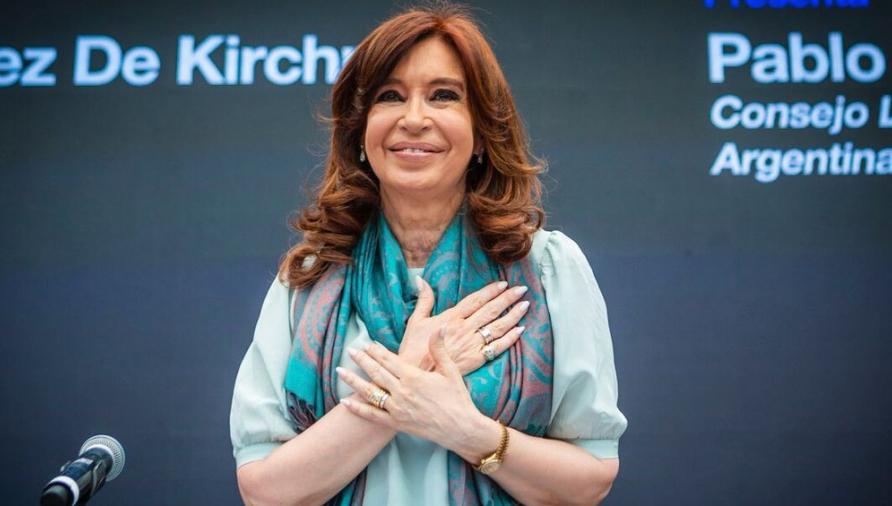 FALLO. La vicepresidenta, Cristina Fernández, y sus hijos, sobreseídos de las causas Hotesur y Los Sauces.