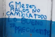 Atlético: En medio de los malos resultados, aparecieron pintadas en el Monumental