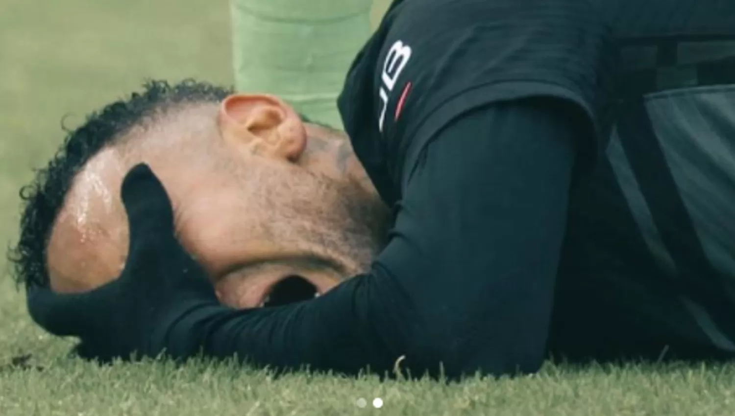 DOLOR. El grito estremecedor de Neymar segundos después de la lesión.