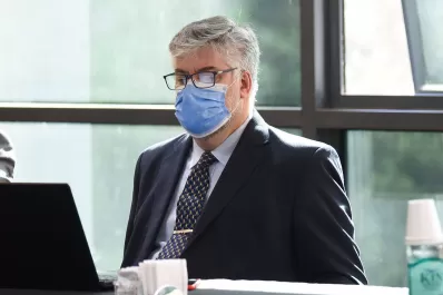 Cartas de lectores II: Juez destituido (II)