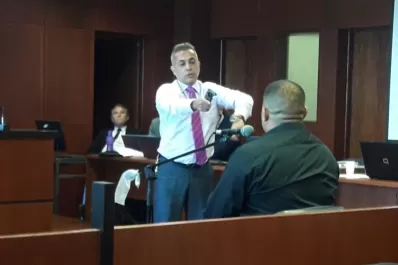 Caso Reyes Pérez: uno de los defensores de los policías teatralizó su hipótesis del caso