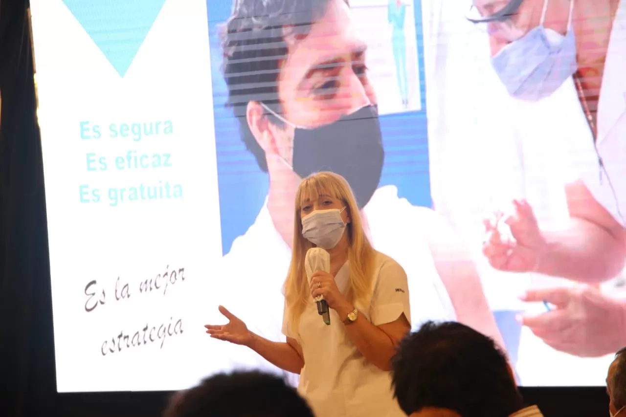 EN CASA DE GOBIERNO. Chahla expone sobre los indicadores epidemiológicos por la pandemia de covid-19 en Tucumán. Foto: Prensa Siprosa