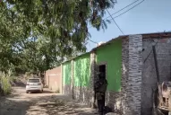 Allanan tres casas en Villa 9 de julio, en un operativo antinarco