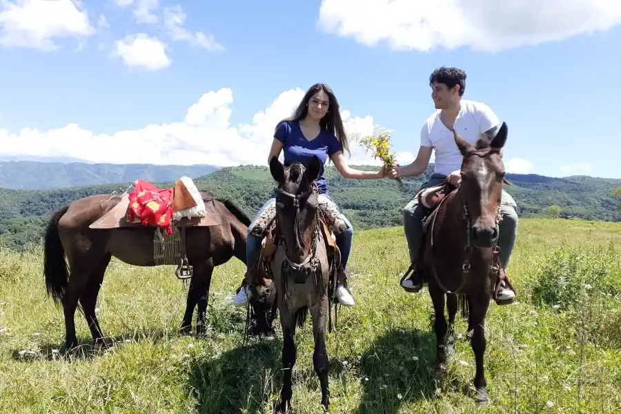 Turismo en Tucumán: una cabalgata para redescubrir San Javier