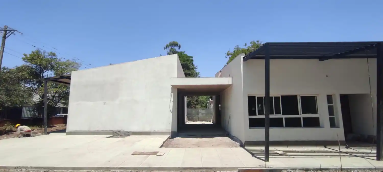 Obra es la escuela García Hamilton. 