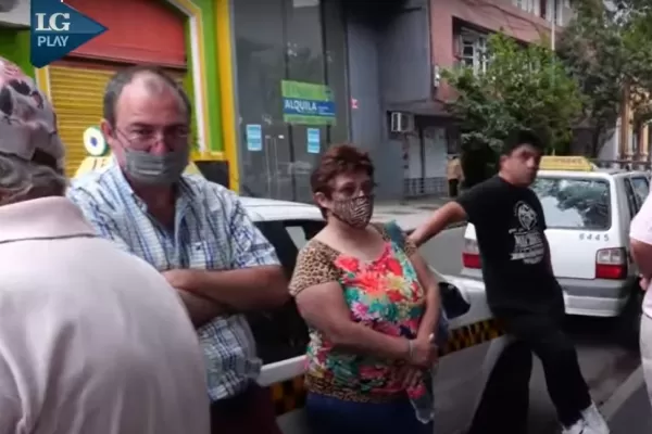 Los taxistas reclaman frente al Concejo Deliberante un aumento de la tarifa