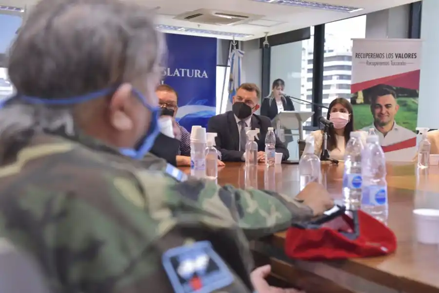 Albarracín presentó dos proyectos de Ley de cara al 40° aniversario de la Gesta de Malvinas