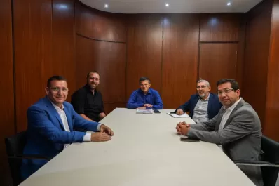 ¡Hubo acuerdo! Pablo de Muner seguirá siendo el DT de San Martín